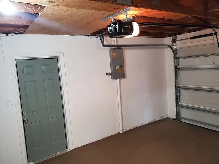 8402 Corney Dr — Photo 6