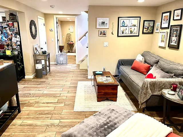 Meadow Ln — Photo 3