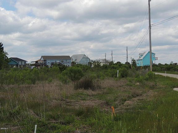 3rd image of 225 Skyline Dr