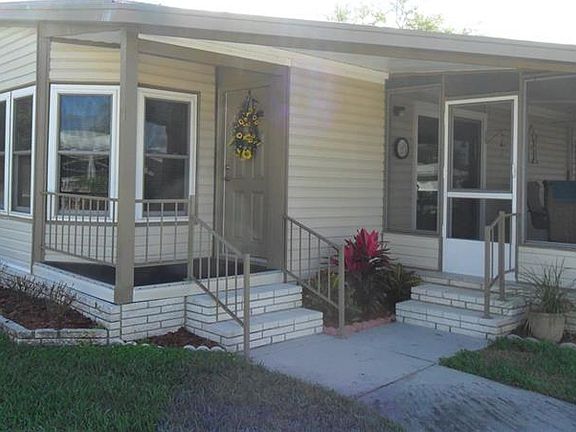 4th image of 2055 Floral Ave #297