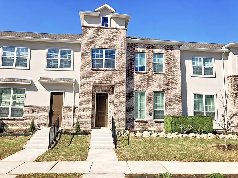 The Residences at Rayzor Ranch — Photo 12