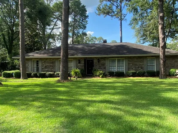 6 E Chambliss Dr, Selma, AL 36701