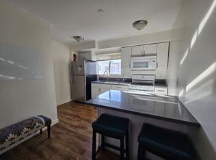 1250 W 37th Dr #2, Los Angeles, CA 90007