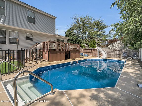 5th image of 1100 Englemere Blvd
