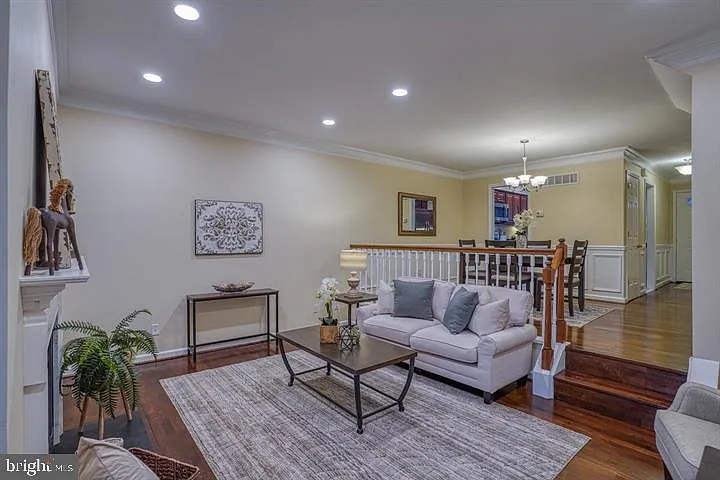 807 Stockbridge Dr — Photo 14