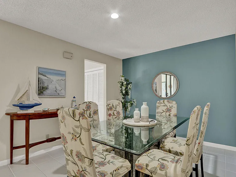 4004 SW Osprey Creek Way — Photo 8