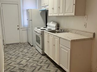 4946 N Broad St #3R, Philadelphia, PA 19141