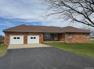 7188 Reid Rd, Swartz Creek, MI 48473