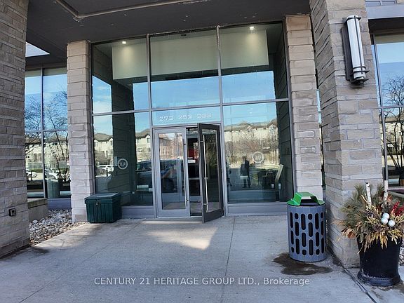 2nd image of 233 S Park Rd #601