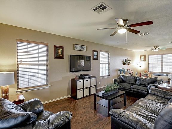 5th image of 321 Santolina Ln