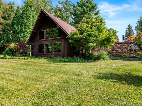2804 Scheid Rd, Huron, OH 44839