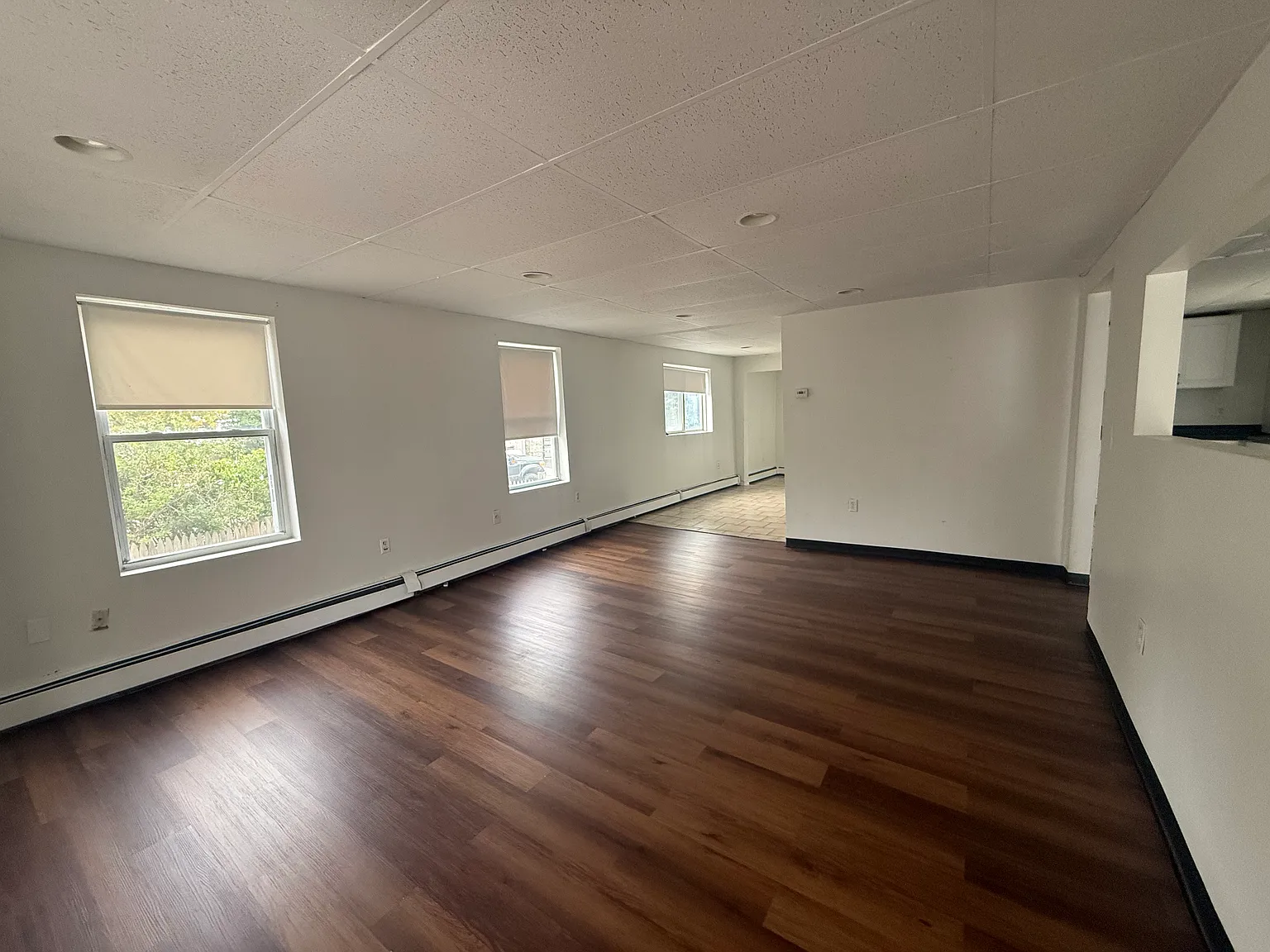 3 bed, 1600 sqft, $3,000 — Photo 4