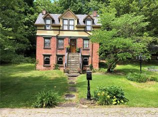 1004 Small Rd, Jeannette, PA 15644