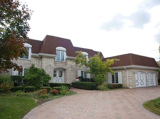 3707 Pebble Beach Rd, Northbrook, IL 60062