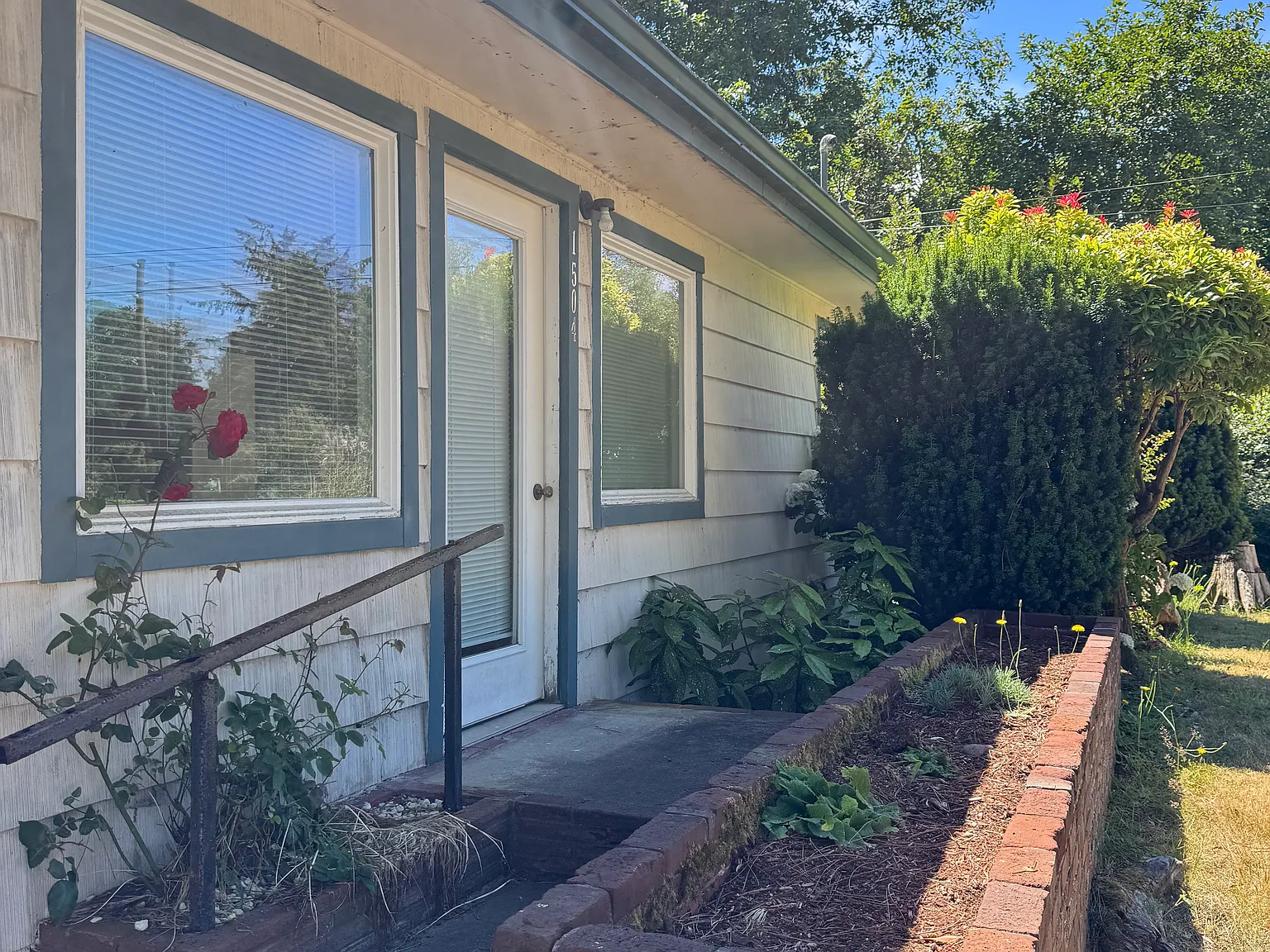 2 bed, 780 sqft, $1,640 — Photo 2