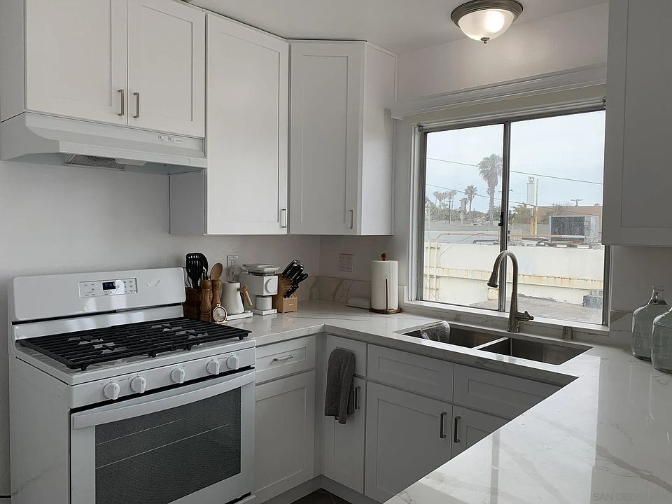 1429 Sunset Cliffs Blvd, San Diego, CA 92107 | Zillow