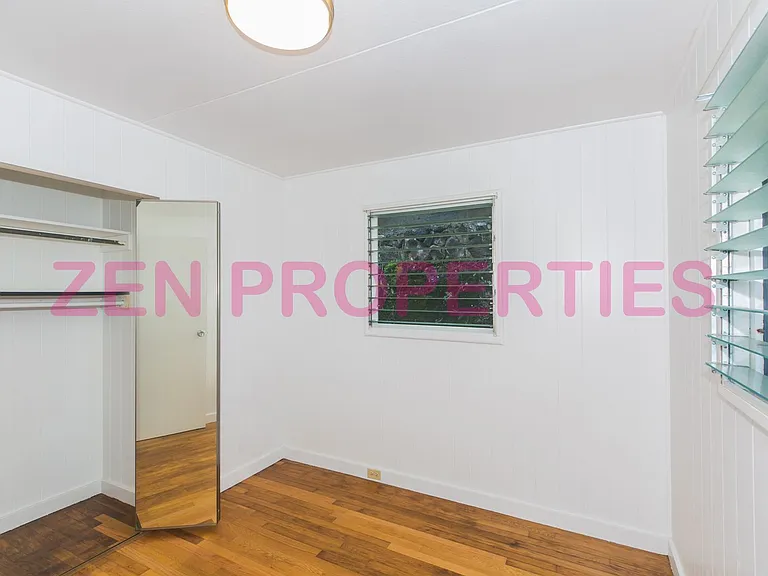 1555 Moani St — Photo 25