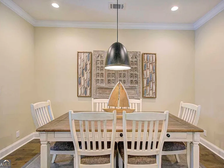 205 Mariners Cir — Photo 10