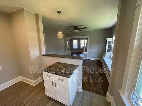3rd image of 11916 Hamlen Ave #Up