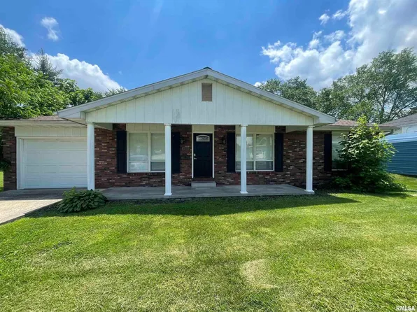 1007 W White St, Marion, IL 62959