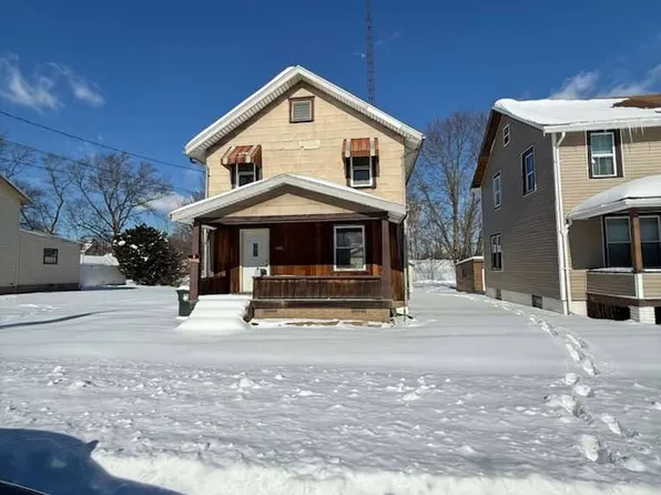 1805 17th St NE, Canton, OH 44705