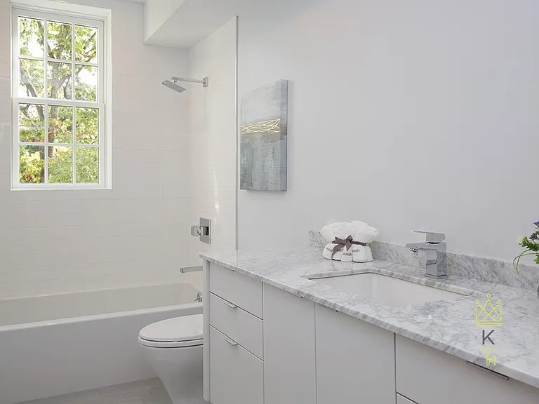 1248 Beacon St #2 — Photo 11