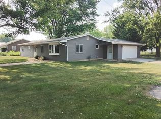 237 E Elm St, Millersburg, IN 46543