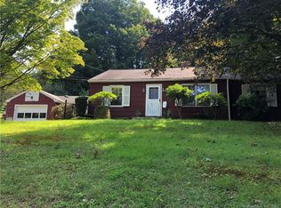 2 Spruce Mountain Ter, Danbury, CT 06810