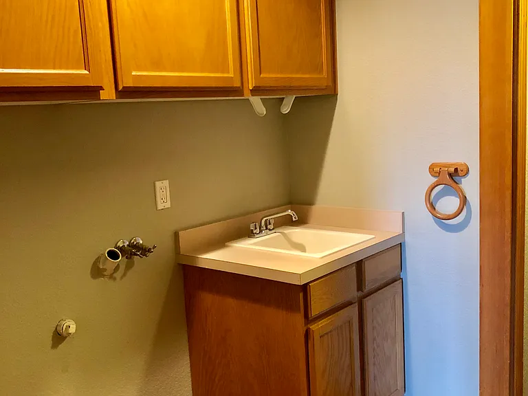 5334 Sparta Loop SE — Photo 14
