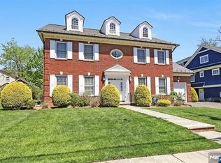 321 Rutland Ave, Teaneck, NJ 07666