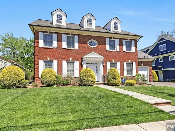 321 Rutland Ave, Teaneck, NJ 07666