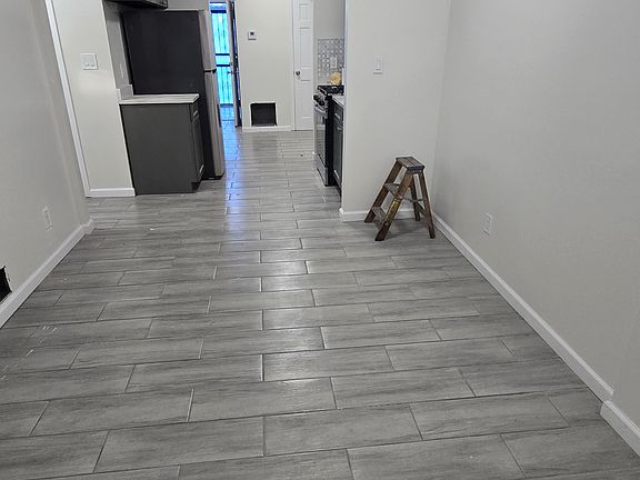 4th image of 4415 De Reimer Ave Floor 1