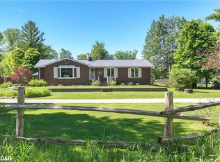 2373 Fairgrounds Rd, Ramara, ON L0K2B0