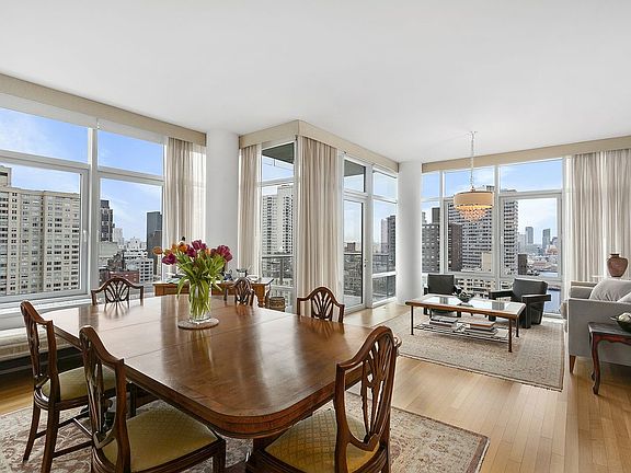 4th image of 310 E 53rd St APT 24A