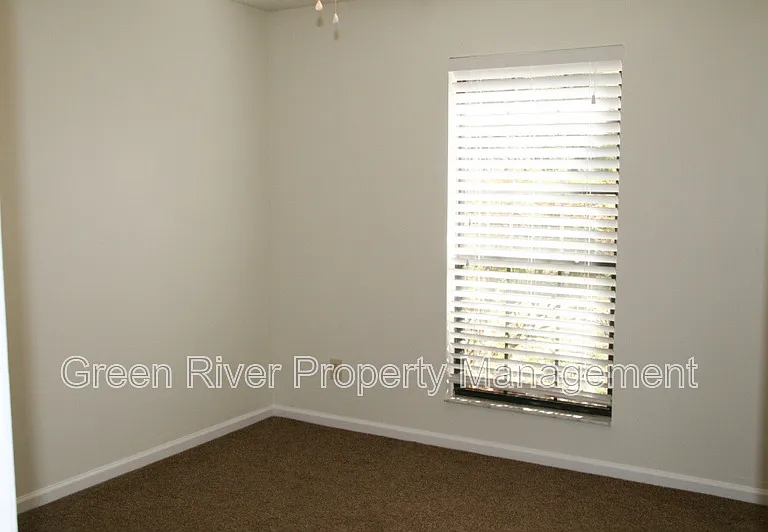 6106 Pine Ave — Photo 13