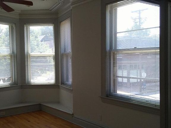 5th image of 3903 Shenandoah Ave #A