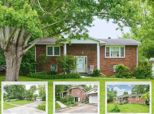 306 E 4th St, Livingston, TN 38570