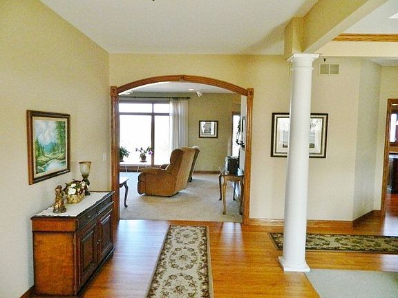 3rd image of 9010 N Stonewall Dr