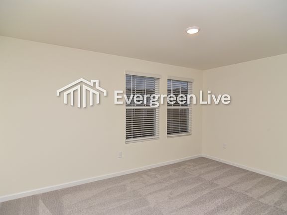 2nd image of 1067 Large Poppy Dr