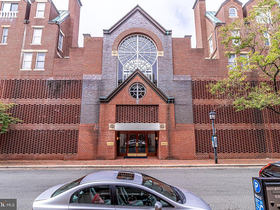 1st image of 146 N Union St