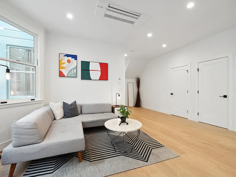 1200 Jackson St #1210 — Photo 7