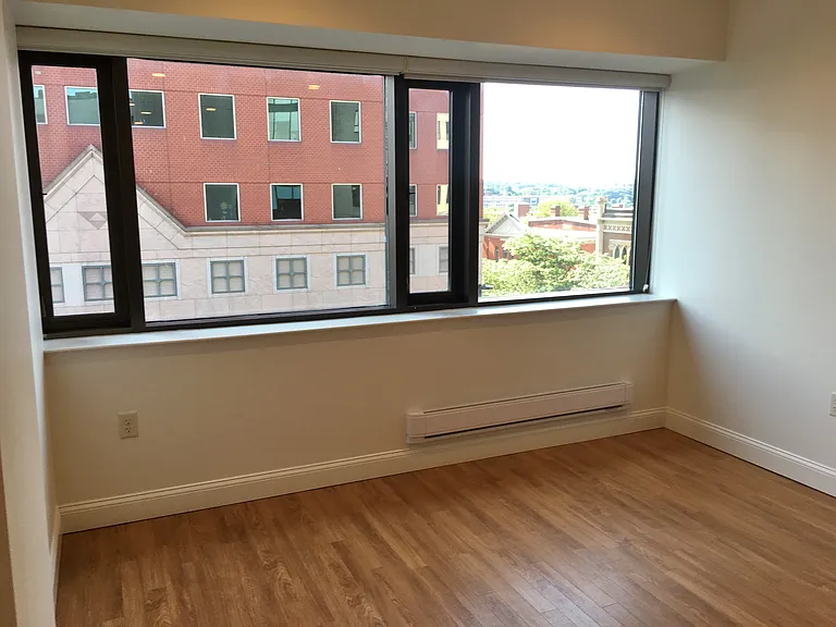 Red Oak at 875 Elm Street — Photo 39