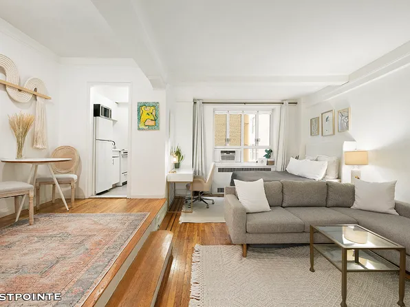 200 West 20th Street 701 image 2 of 10