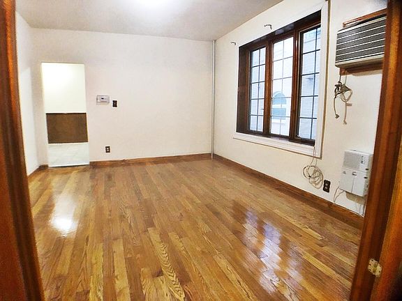 5th image of 1256 72nd St Floor 1