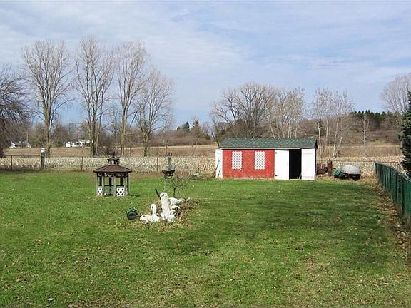 4th image of 8414 Huron River Dr