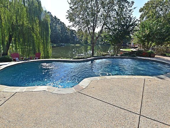 3rd image of 5964 Roman Hill Dr