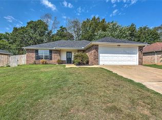 531 Walker St, Centerton, AR 72719