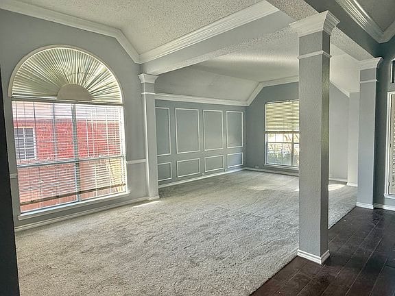 3rd image of 2681 Hillside Dr
