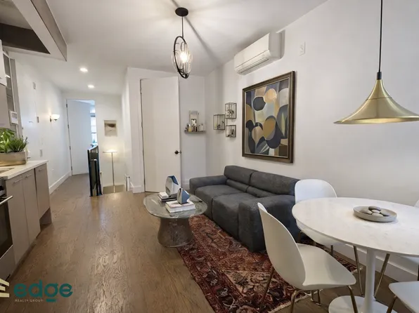 527 Knickerbocker Avenue image 1 of 8