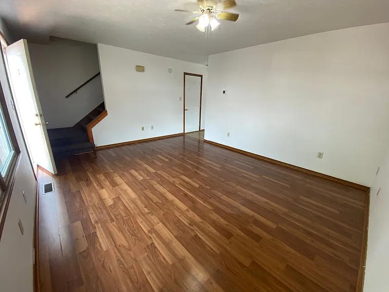 505 S Sale St #2-112 — Photo 3